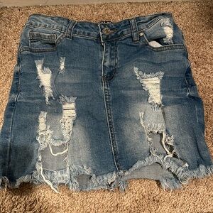 Short denim skirt